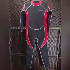 Hisea Kids Scuba Donkey Neoprene Wetsuit Size 14, Black W/Red Trim